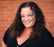 Deena Grossman's Instagram, Twitter & Facebook