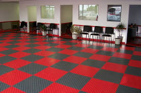 Diamondtrax Tiles Diamond Plate Interlocking Garage Tile Garage Tile Diamond Plate Tiles