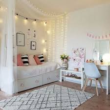 25 Beauty Room Decoration Ideas With Fairy Lights 32 Beauty Room Decoration Ideas With Fai Raumdekoration Zimmer Einrichten Zimmer Einrichten Jugendzimmer