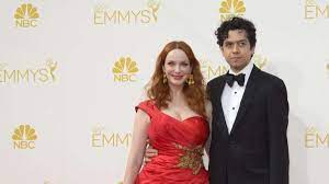 English, as well as 1/32 norwegian, some german. Christina Hendricks Gibt Trennung Bekannt Stars
