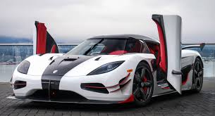 This Agera Rs Is The First Koenigsegg In Canada Carscoops Koenigsegg Car Wheels Diy Super Cars