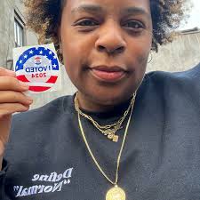 Episode #15, features Willie Sinclair (@willie_thethird), my friend, fellow  midwesterner and Lead Wardrobe Stylist for the Emmy nominated Daytime talk  show “The Wendy Williams Show” His work has been featured in a