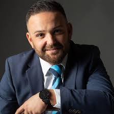 Andrew Desanto's Instagram, Twitter & Facebook