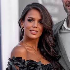 BARBARA THOME PIRES (@babithome) • Threads, Say more