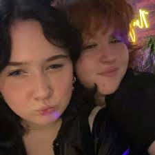 Babysitters Woolloongabba, QLD (Contact for Free)