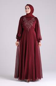 Sefamerve tesettür giyim modellerini indirimli fiyatlarla online satın almak için kampanyon'u takip edin. Embroidered Detailed Evening Dress 52777 05 Burgundy 52777 05 Sefamerve