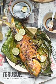 Ikan terubuk bakar dan asam pencicah. Fha Selemak Santan Terubuk Bakar Sambal Kicap Sedap Nya
