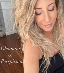 Because, let's be real…eyeshadow can feel like too much work and who has  the time? Here is where a cream shadow stick enters the chat! Swipe it on,  blend it out with