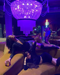 davinesofficial @anandahair @jerilyn.stone @gotacebreroyoga @luminosaavl  #grwm #getreadywithme #curls #curlyhair #makeup #makeuptutorial #asheville  #avl #828isgreat