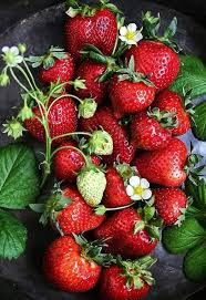 Strawberries Floral Pinterest Framboise Fruits Et Legumes And Dessert Fraise