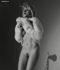 Najwa Nimri sexy nude Interviu Mag February 2014 – Nudbay