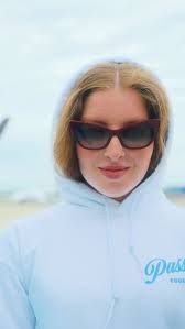 On the runway we bring the energy… and the wine…. Always 💅🏻🔥 , 🍷:  @passionessenza , ✈️: @atlanticfbo