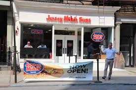 To open a single sub shops location, the company requires that potential franchisees have liquid assets of at least $215,843. Call Of The Entrepreneur Young Jersey Subs Operator Is One Of Their Best Prospect Capital Restaurants