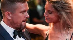 ‎preview and download films by johnny de mol, including willeke alberti medley 2015 (live), de glimlach van een kind, mama and many more. Johnny De Mol For The First Time Father Has Become