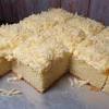 Hidangan kue bolu pisang adalah sajian yang enak. 1
