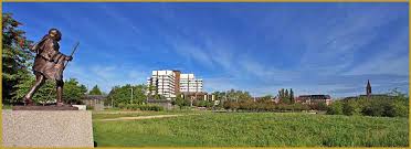 Avec sa prodigieuse cathédrale, strasbourg est l'une des plus belles villes d'europe. Photos De Photos Panoramiques De La Place De L Etoile De Strasbourg Place De L Etoile Places Strasbourg Alsace