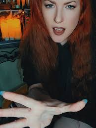 Alexis Benjamin's Instagram, Twitter & Facebook