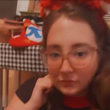 For VIP, we never received our art print or folder for autographs. Were we  supposed to pick that up somewhere or would it have been in our bag? Kinda  sad we didn't