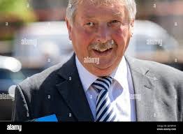 Ian Merry's Instagram, Twitter & Facebook