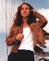 Eddie Vedder Hairstyle Eddie Vedder Long Hair Gkfnpwz Hair Styles Eddie Vedder Pearl Jam Eddie Vedder Pearl Jam