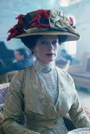 She is considered to be one of the most paid actresses and acts beautifully even at the age of 63. Titanic Photo Titanic Titanic Costume Edwardian Fashion Frances Fisher