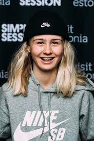 She was featured in a documentary film at a mere 10 years and it depicts a story about young talent, released in 2015. Keet Oldenbeuving Simple Session