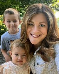 Nancy Kroll's Instagram, Twitter & Facebook