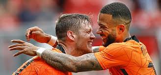 Het nederlands voetbalelftal is een team van mannelijke voetballers dat nederland vertegenwoordigt in internationale wedstrijden. Depay En Weghorst Zorgen Voor Probleem Bij Nederlands Elftal