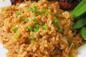 Dijuluki nasi goreng gila karena porsinya yang banyak dan bahannya beragam. Cara Membuat Nasi Goreng Dalam Bahasa Inggris Beserta Gambarnya