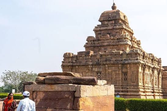 Mallikarjuna Temple, Pattadakal, Karnataka, BHARAT (India) 🚩 Mallikarjuna Temple is a smaller version of the Virupaksha temple and was built by Vikramadiyta's second queen Trilokyamahadevi in 745. This temple is also was