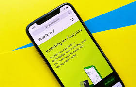 While cash app investing does not charge any fees per trade, there may be fees assessed that are required by government 30.03.2020 · with cash app investing, you can buy a piece of your favorite stocks for as little as $1. Robinhood Investing Platform 2021 Review Should You Use It Mybanktracker