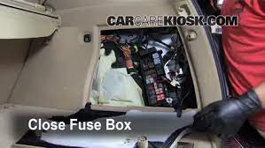 Interior Fuse Box Location 2006 2011 Mercedes Benz Ml350 2007 Mercedes Benz Ml350 3 5l V6