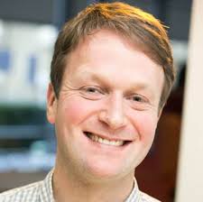 Why clarify team roles (when moving to remote) with Cassie Solomon