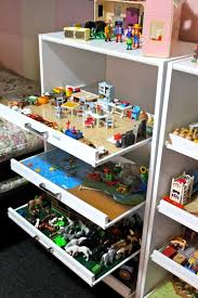 Hackers Help How I Can Do Something Like That Ikea Hackers Kinder Zimmer Playmobil Kinderzimmer Spielzeugaufbewahrung