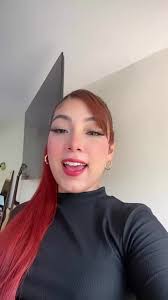 Chica Robot Qes Abogada Y Canta