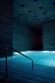 Dim Grotto Styled Pool Itchban Com Architecture Indoor Swimming Pools Indoor Pool