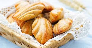 Recette De Madeleines A La Vanille Sans Beurre Pour Petit Dej Au Bureau Recette Recette Madeleine Recette Recettes Sucrees