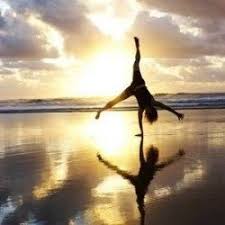 Fun Creative Ideas For Beach Pictures Sunset Beach Pictures Beach Pictures Beach Photos