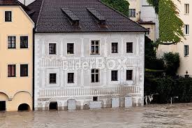 Die enns nähere sich einem wasserstand von fünf metern, berichtete ö3. Hochwasser Und Uberflutung In Steyr Osterreich Bilderbox Bildagentur Gmbh