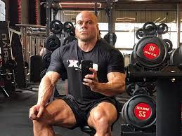 Champion bodybuilder 'stabbed to death by girlfriend' in brutal attack - The Mirror