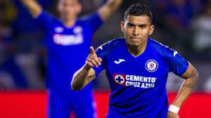 Jonathan rodríguez (cruz azul) remate con la izquierda muy escorado desde la derecha por bajo, junto al palo izquierdo. Orbelin Pineda Con La Mision De Tomar Ritmo Para Ayudar A Cruz Azul