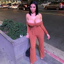 Big Juggs in Public Picture Gallery