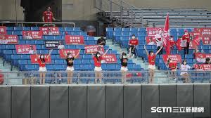 交通案内 東京メトロ千代田線・副都心線「明治神宮前（原宿）」（c03、f15）下車 徒歩3分 小田急線「代 駐車場（有料） 6htihvlpatq5zm