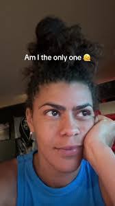 Tracy Escobar's Instagram, Twitter & Facebook