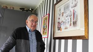 Elle récompense les mérites éminents rendus à la nation. Verton Le Chef Cuisinier Jean Marc Mompach Decore De La Legion D Honneur Ce Vendredi