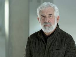 Ο γνωστός ηθοποιός φαίνεται πως κατηγορείται όχι μόνο για δύο απόπειρες βιασμού, αλλά και για βιασμό. Petros Filippidhs Eixa Sxesh Me Thn Anna Maria Papaxaralampoys Kai To Gnwrize H Syzygos Moy