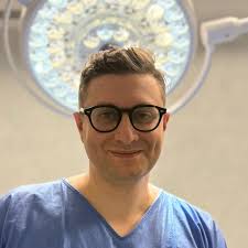 Dr. Vincenzo Consalvo, chirurgo generale, gastroenterologo, proctologo