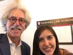 Welcome back! 🎉🎉🎉 UCLA Law alumna Vanessa Lavely '08, a partner at  Cravath, Swaine & Moore in New York, returned to campus to illuminate  students