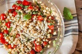 For the salad, combine the lettuce and onion in a salad bowl, top with the avocado and sprinkle over the lime juice. The Best Linquine With Baked Clams Recipe Foodal