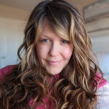 Looking for a hairstylist specializing in grey blending